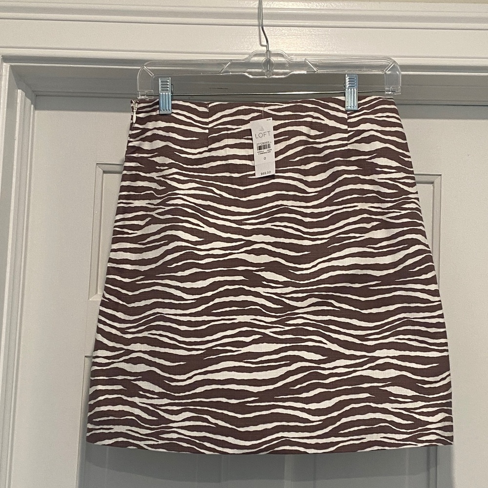 NEW Skirt